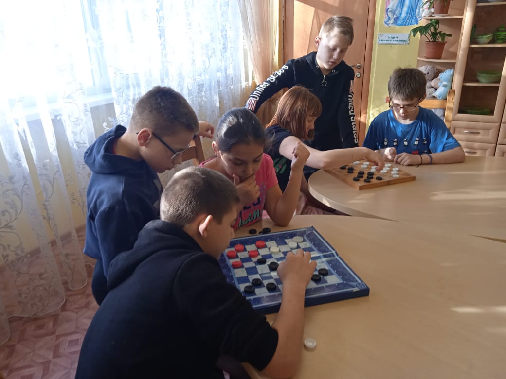 Шашечный и шахматный турниры