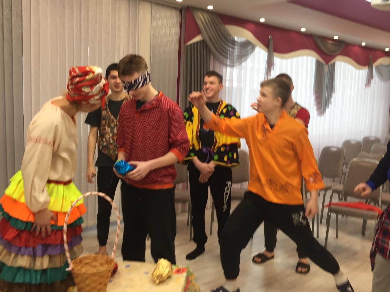Знакомство с традиционным народным праздником "Масленица"