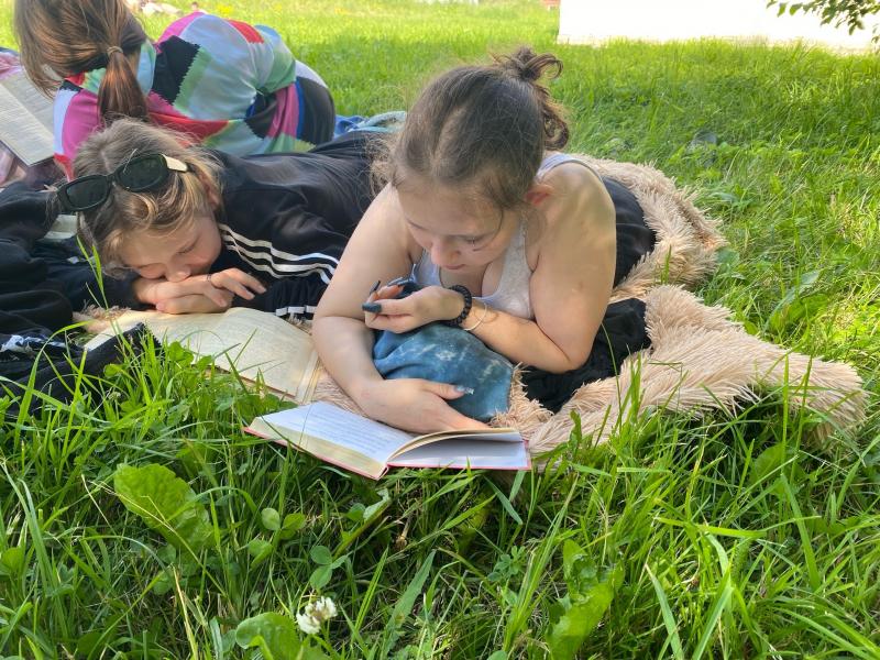 Вышла книжка погулять