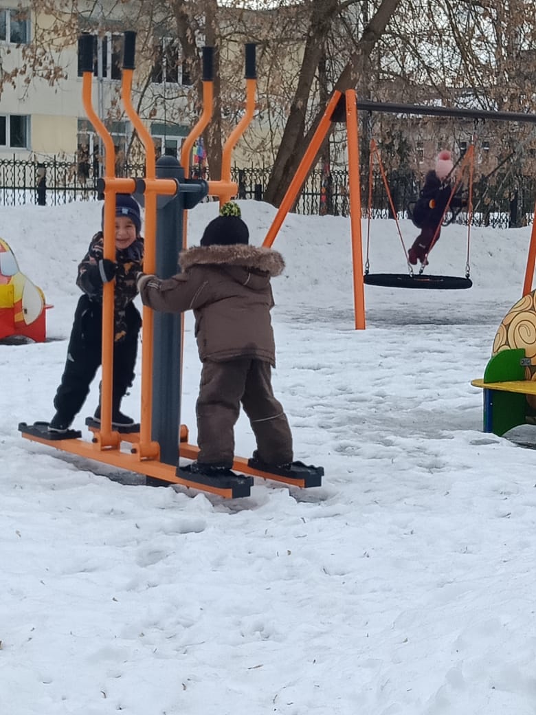 Прогулки на прилегающей территории