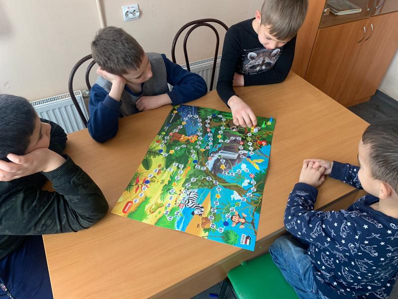 Игра-ходилка: польза для детей