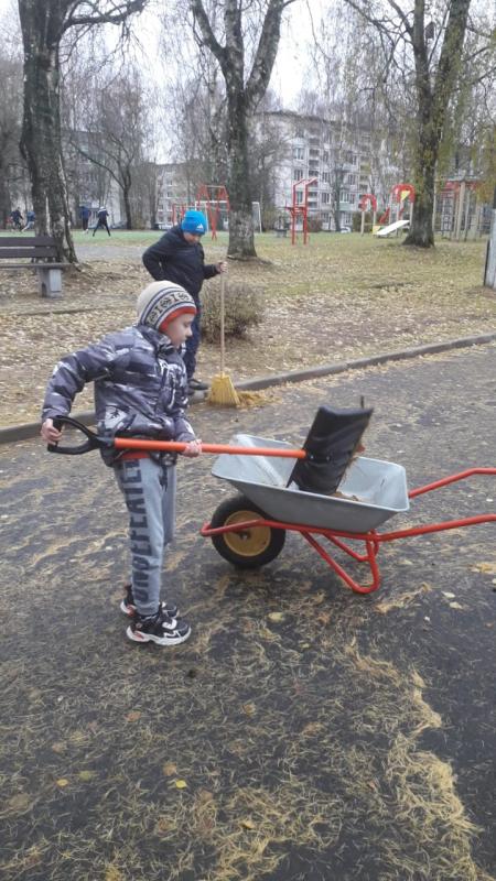 Помогаем взрослым