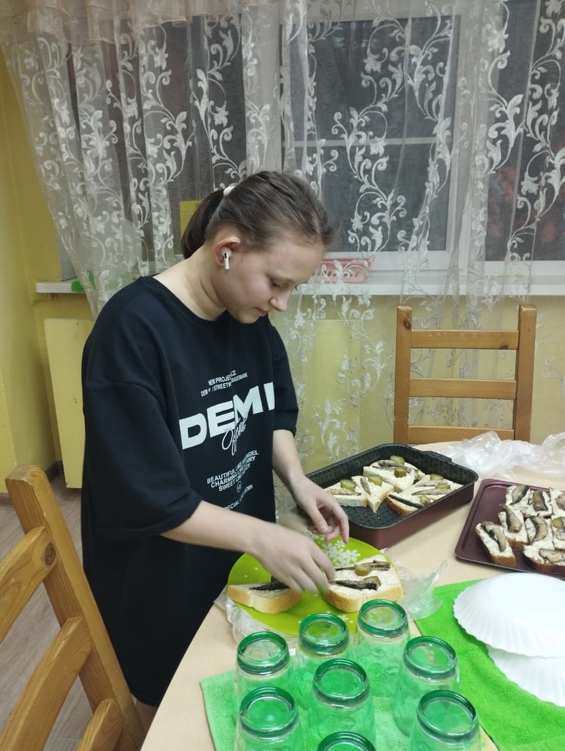 Поздравляем с днем рождения Ксению М. и Валерию П.