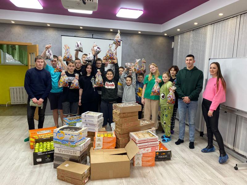 Поздравление от наших выпускников с Новым годом!
