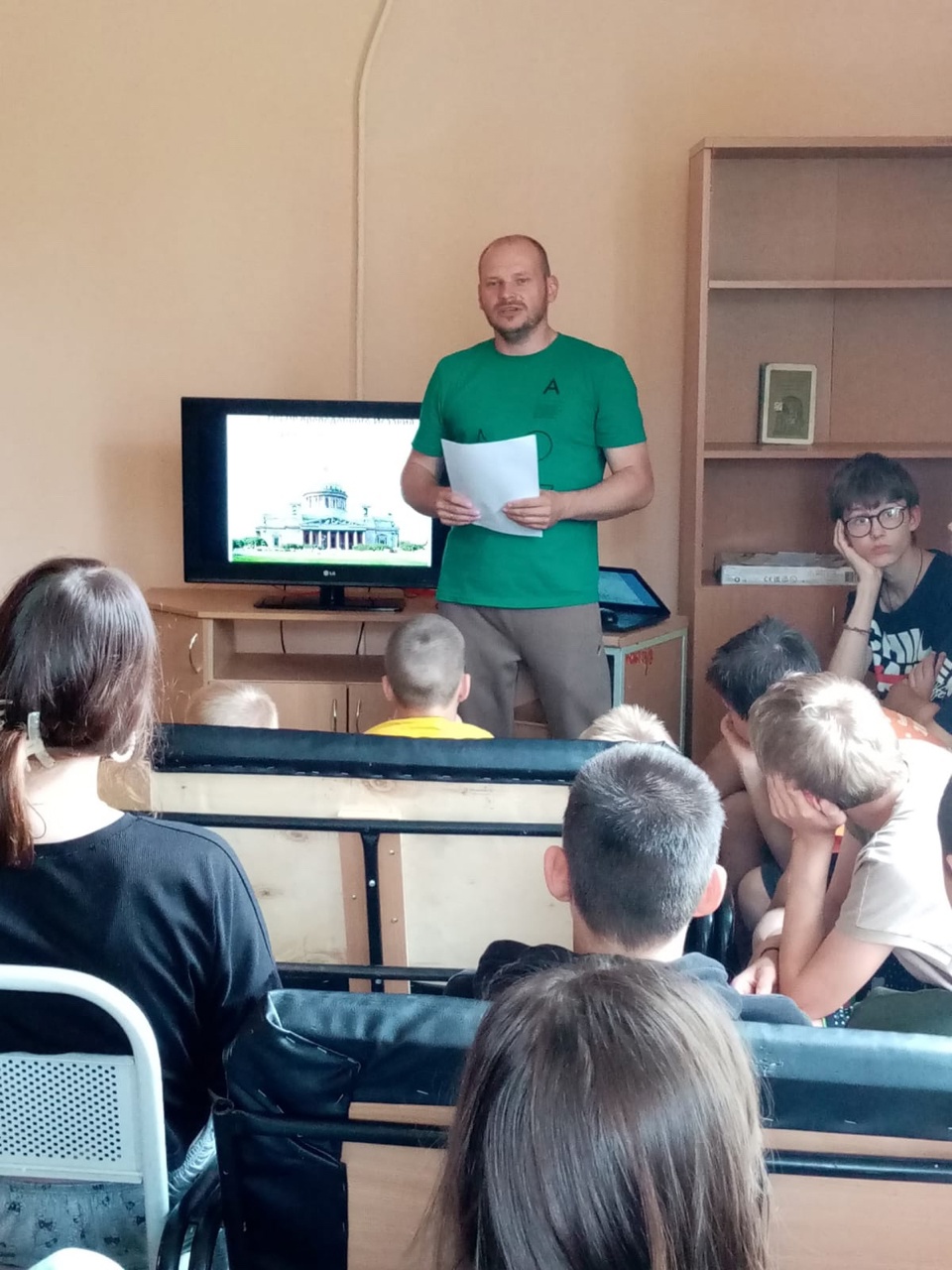 Знакомство с историей Исаакиевского собора.