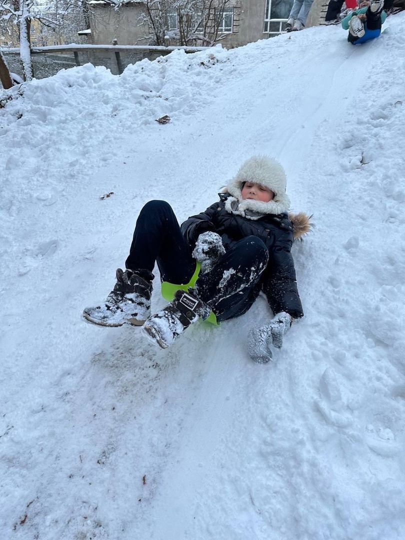 Зимние забавы продолжаются