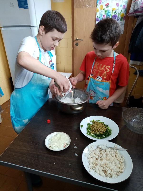Маленькие поварята