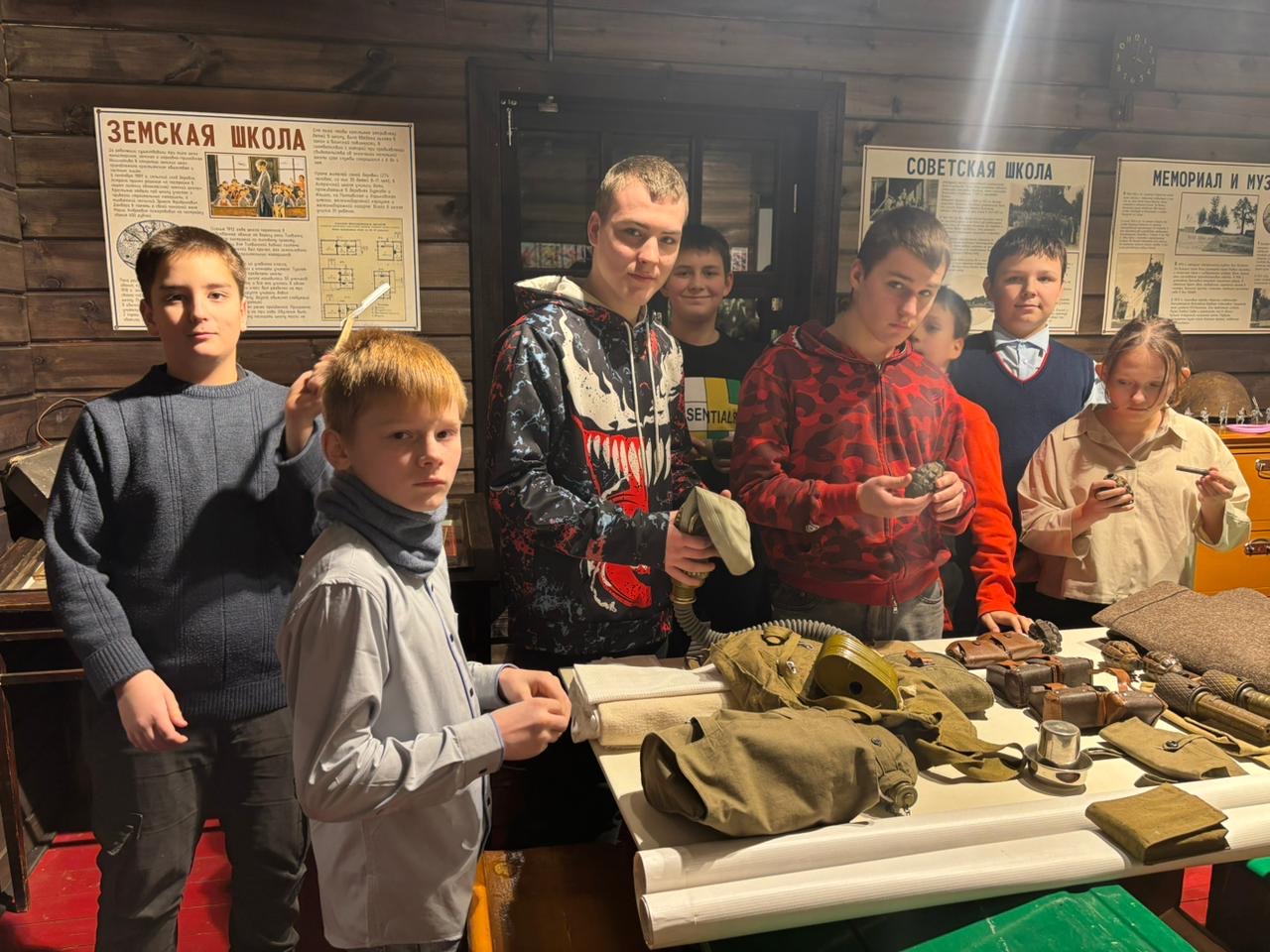 Воспитанники Тихвинского ресурсного центра посетили музей «Астрача. 1941»