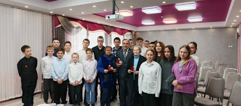 Встреча с автором книги «Помним и храним» Верой Красновой