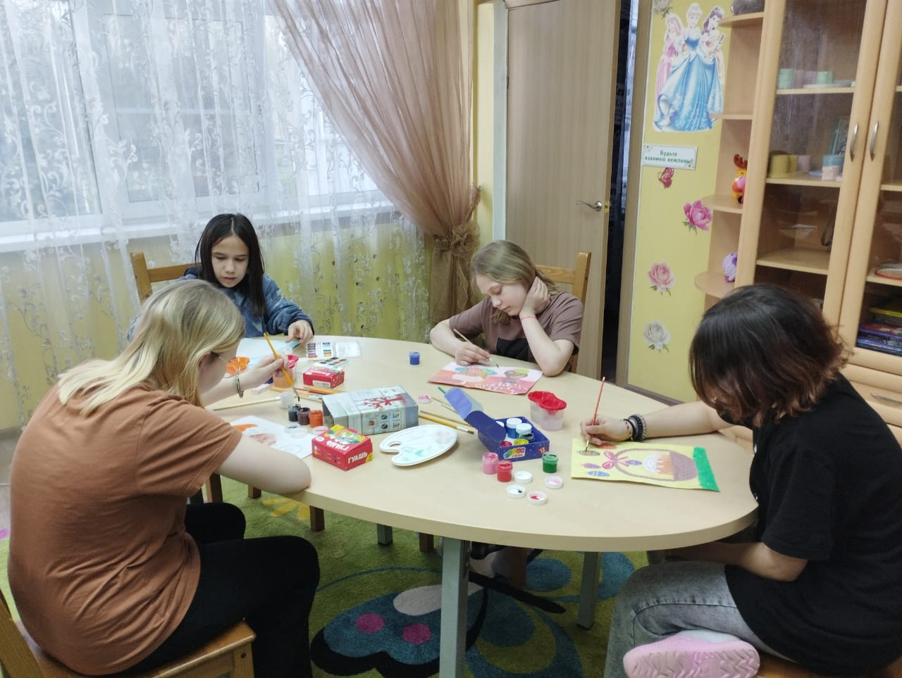 Дети рисуют «Светлый праздник Пасхи»