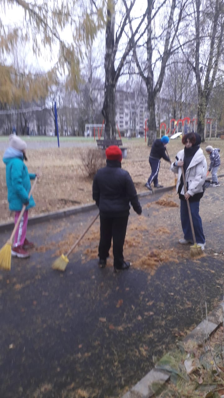 Помогаем взрослым