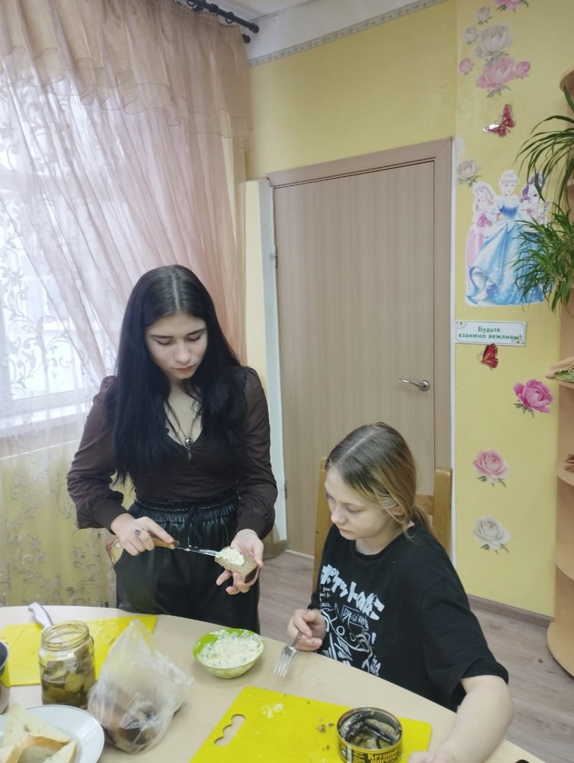Поздравляем с днем рождения Ксению М. и Валерию П.