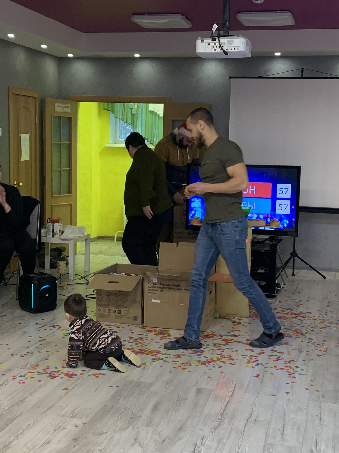 Новогоднее поздравление от шефов