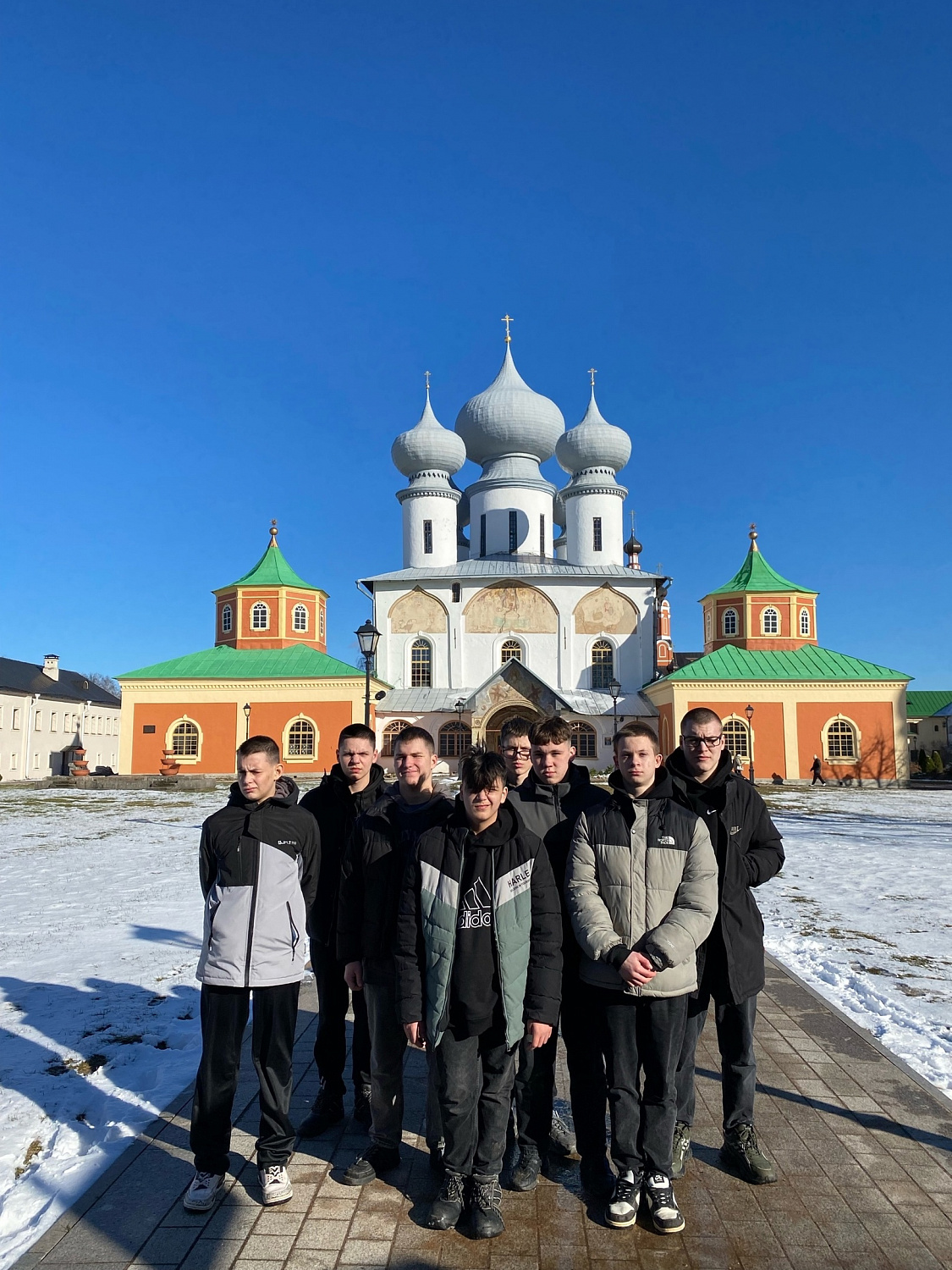 Субботнее утро. Солнечная прогулка.