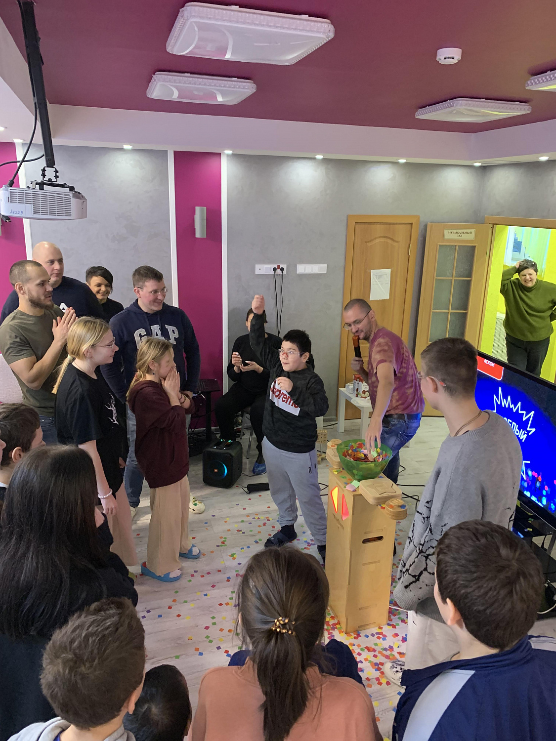 Новогоднее поздравление от шефов