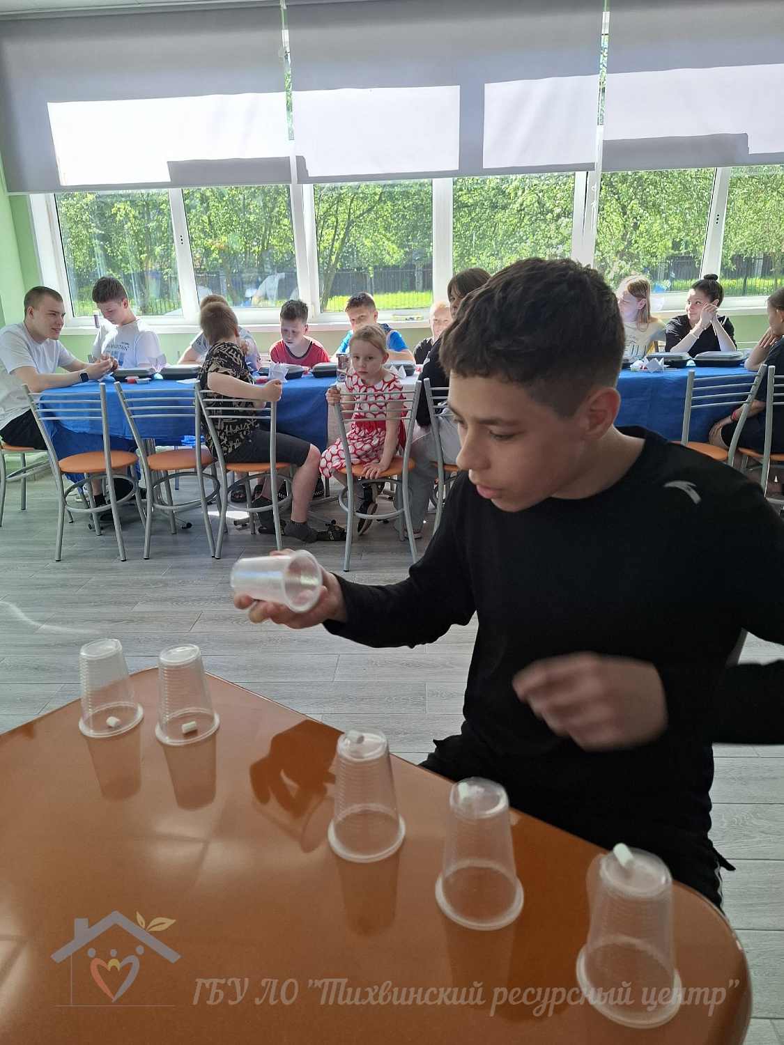   Домашний праздник в честь Дня Весенних именинников.