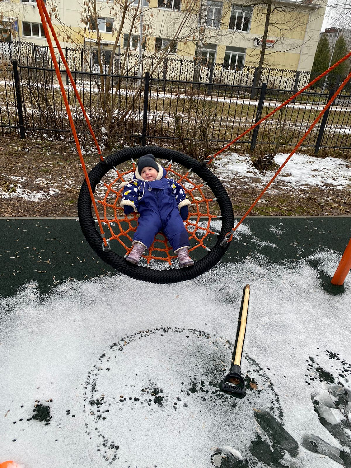 Прогулка детей на свежем воздухе