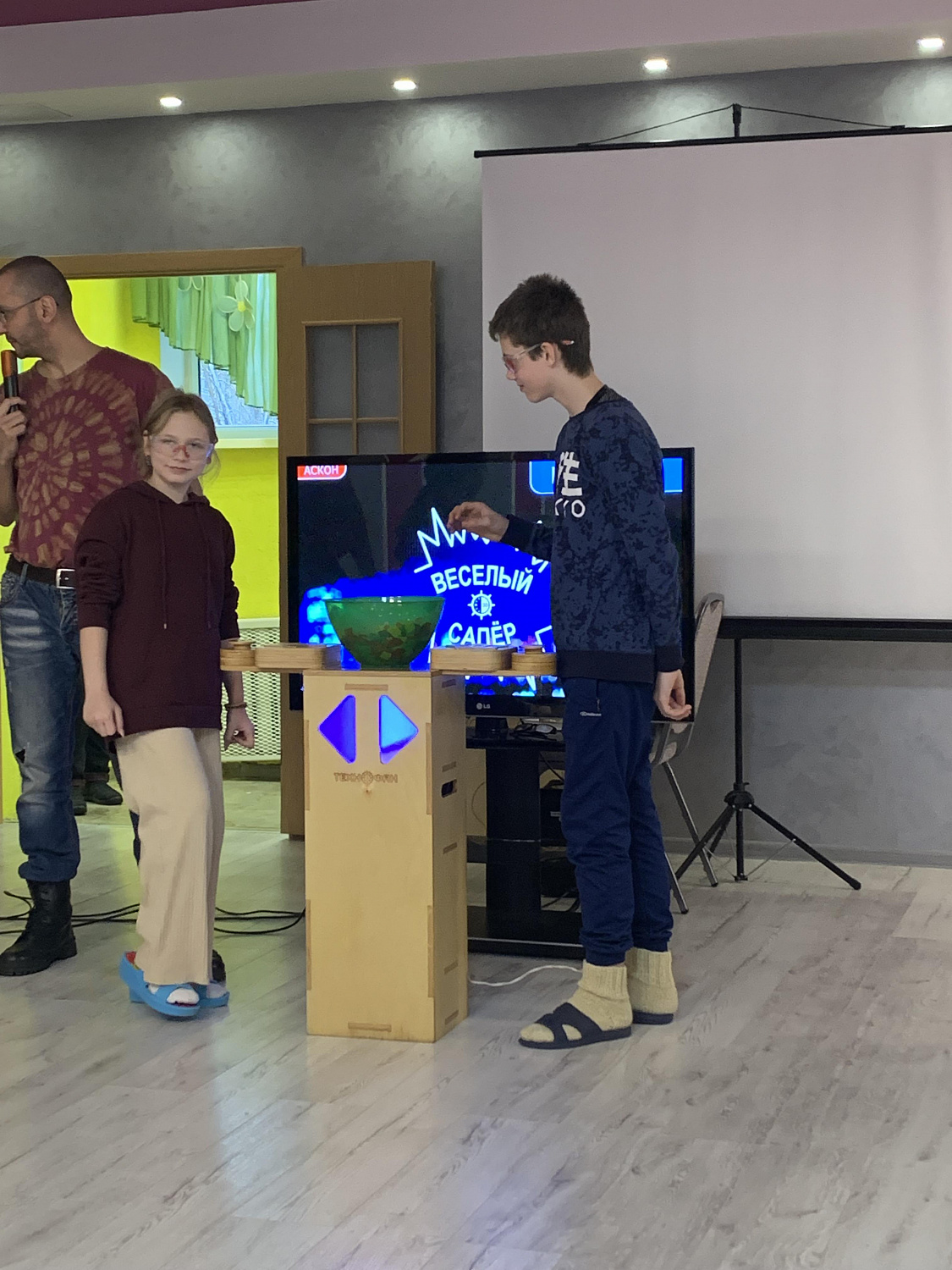 Новогоднее поздравление от шефов