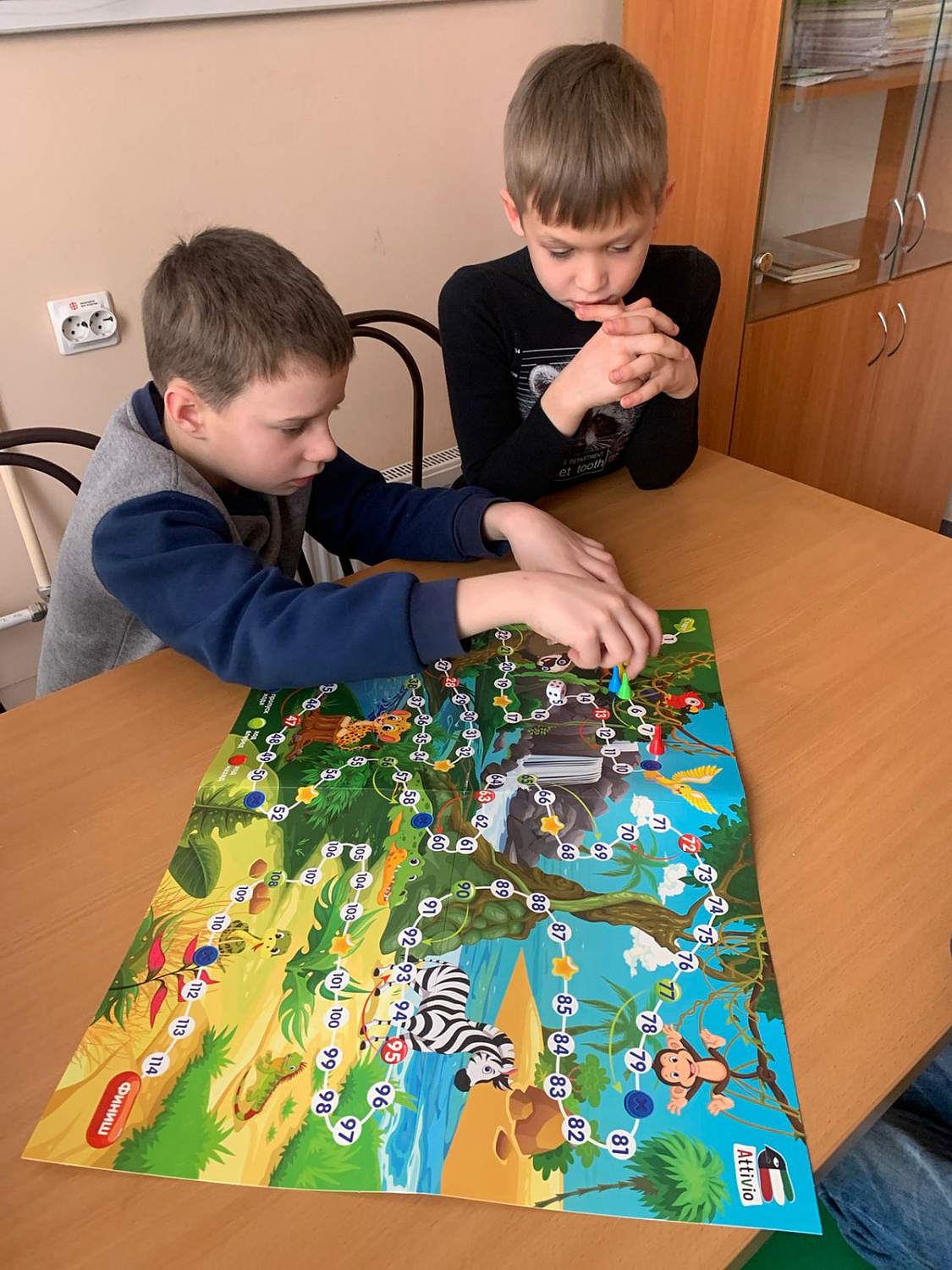 Игра-ходилка: польза для детей