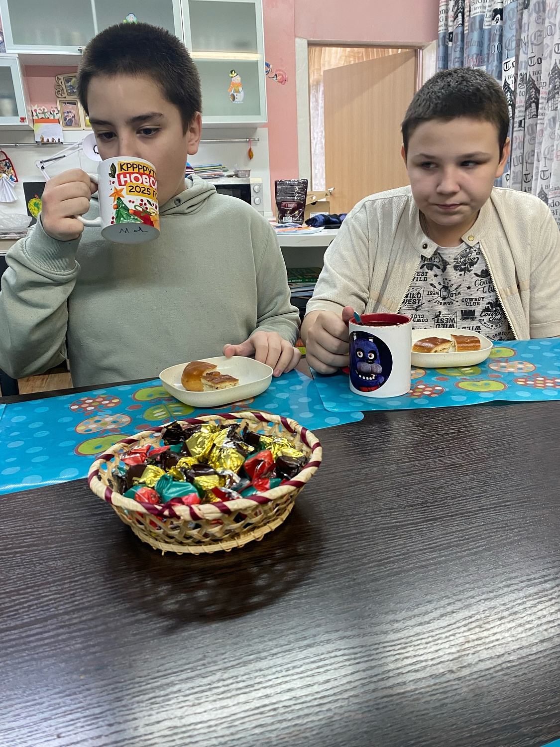 Мы за чаем не скучаем