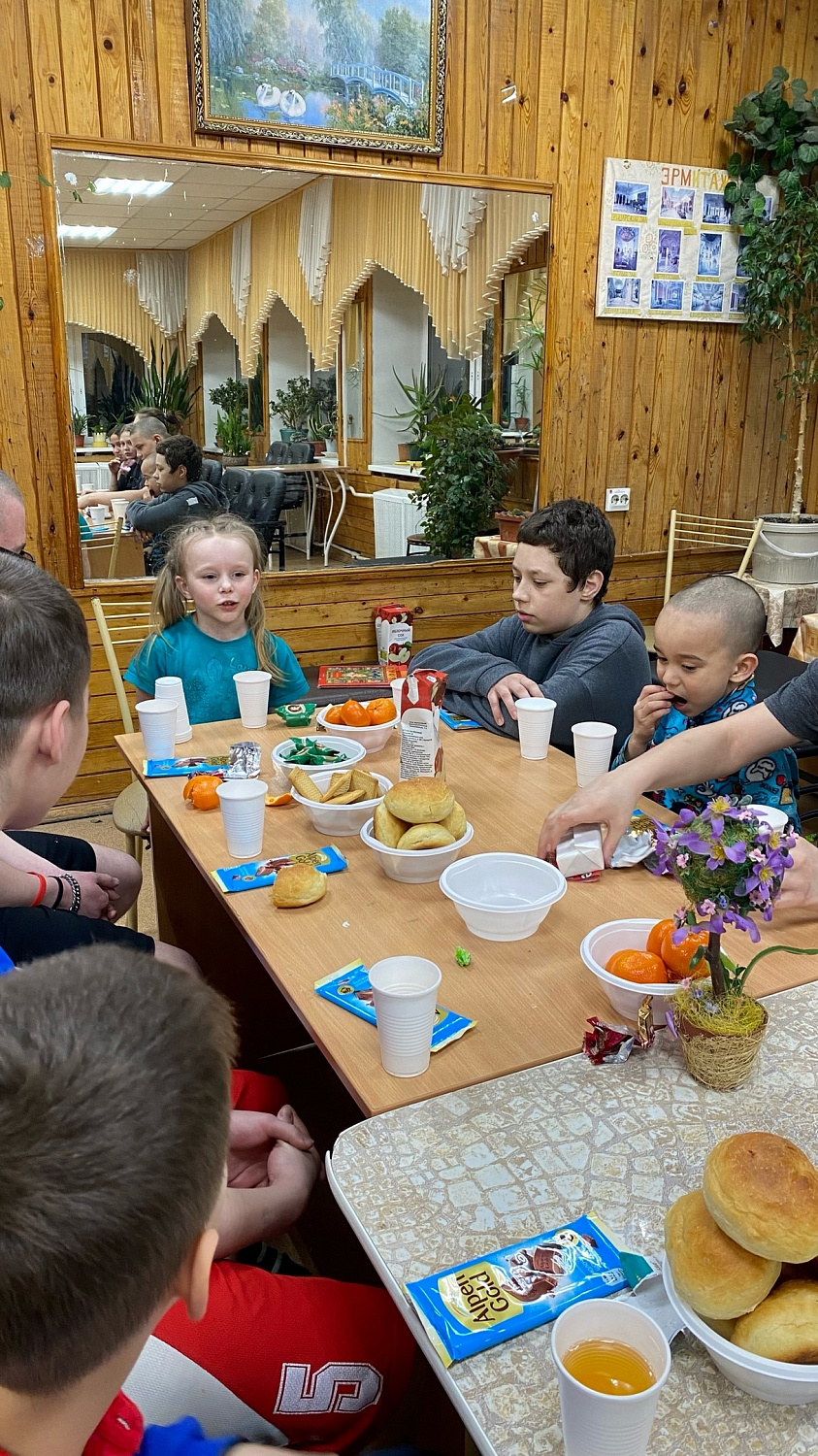 Поздравляем с Днем рождения Дмитрия Ч.